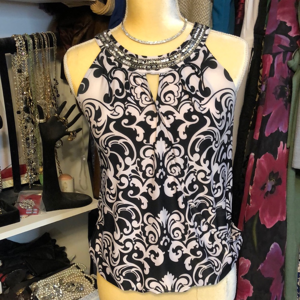 INC XS black & white tank top with silver details